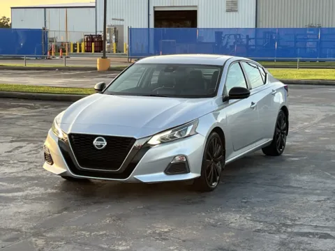 Photos of 2020 Nissan Altima 2.5 SR for sale in Alvin, TX at Auto Boutique Texas