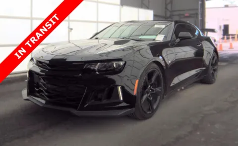Black 2018 Chevrolet Camaro 1LT for sale in Alvin, TX