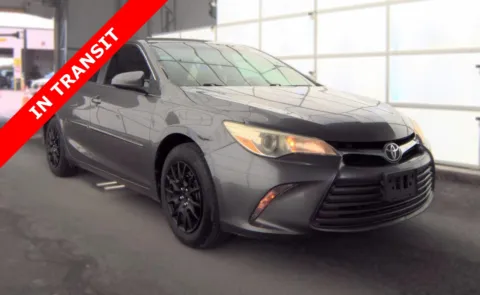Gray 2016 Toyota Camry LE for sale in Alvin, TX