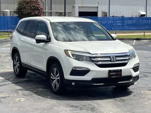 Photos of 2018 Honda Pilot EX for sale in Alvin, TX at Auto Boutique Texas
