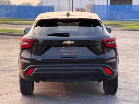 More photos of 2025 Chevrolet Trax LS at Auto Boutique Texas, TX