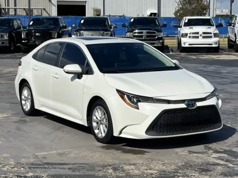 Another view of 2020 Toyota Corolla XLE for sale in Alvin, TX at Auto Boutique Texas