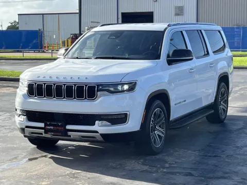 Another view of 2024 Jeep Wagoneer L Series II for sale in Alvin, TX at Auto Boutique Texas