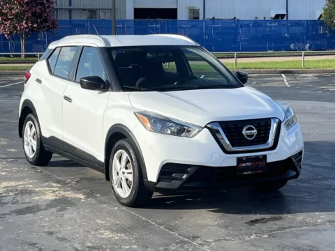 Photos of 2019 Nissan Kicks S for sale in Alvin, TX at Auto Boutique Texas