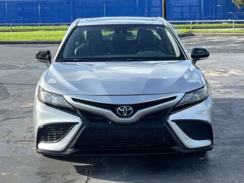 More photos of 2022 Toyota Camry SE at Auto Boutique Texas, TX