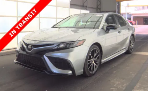 Silver 2022 Toyota Camry SE for sale in Alvin, TX