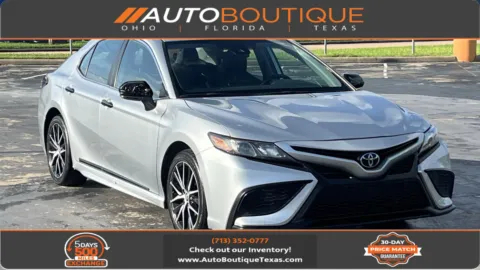 Silver 2022 Toyota Camry SE for sale in Alvin, TX