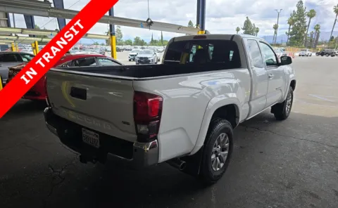 More photos of 2018 Toyota Tacoma SR5 at Auto Boutique Texas, TX