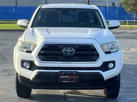 More photos of 2018 Toyota Tacoma SR5 at Auto Boutique Texas, TX
