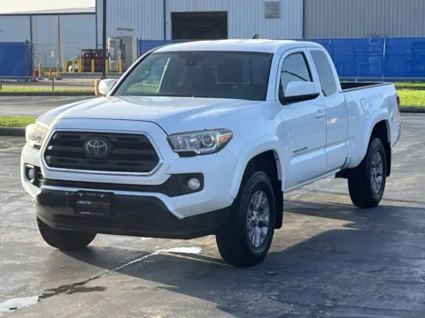 Another view of 2018 Toyota Tacoma SR5 for sale in Alvin, TX at Auto Boutique Texas