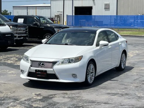 Photos of 2015 Lexus ES 350 for sale in Alvin, TX at Auto Boutique Texas