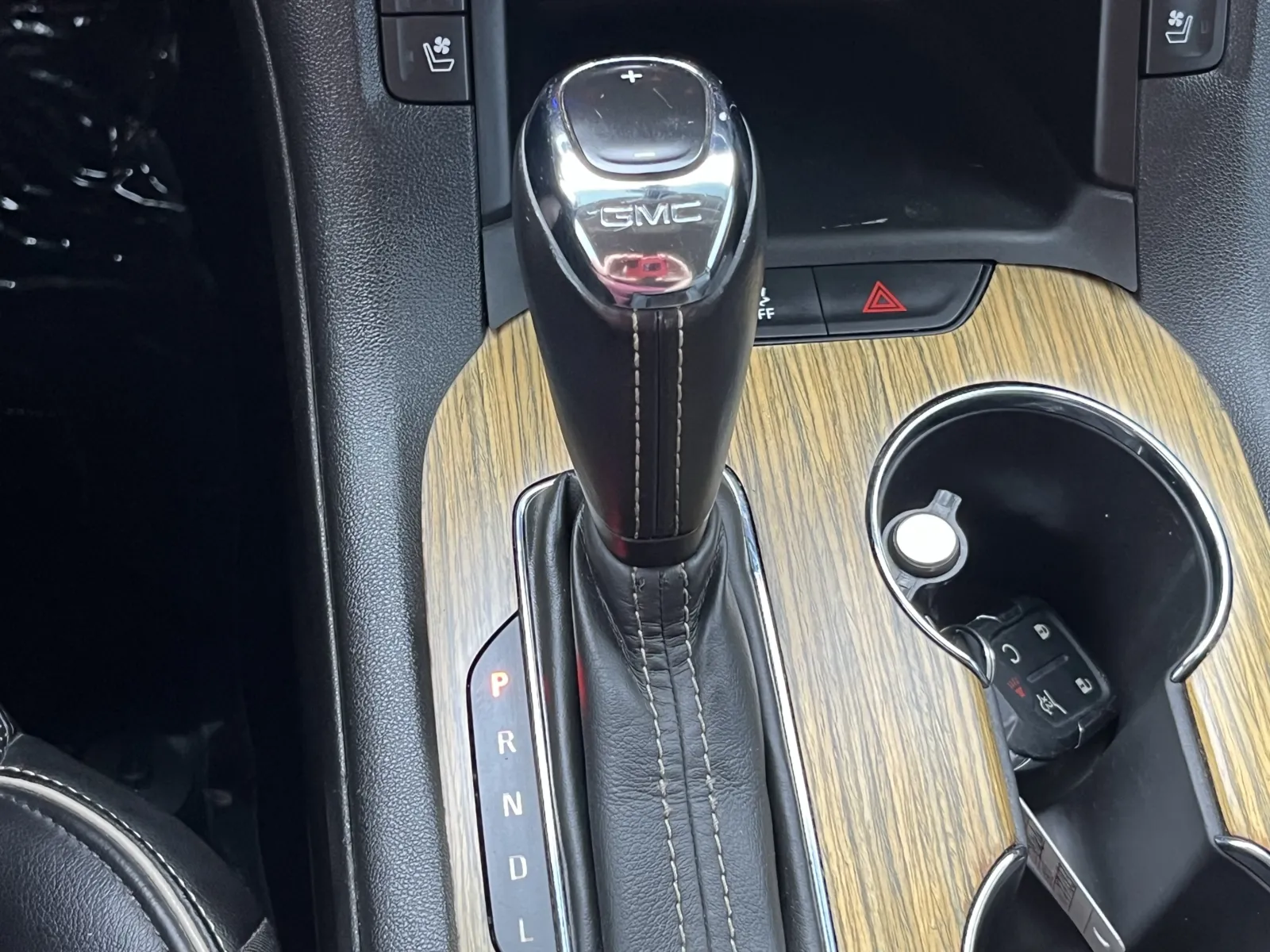 GMC Acadia photo 21