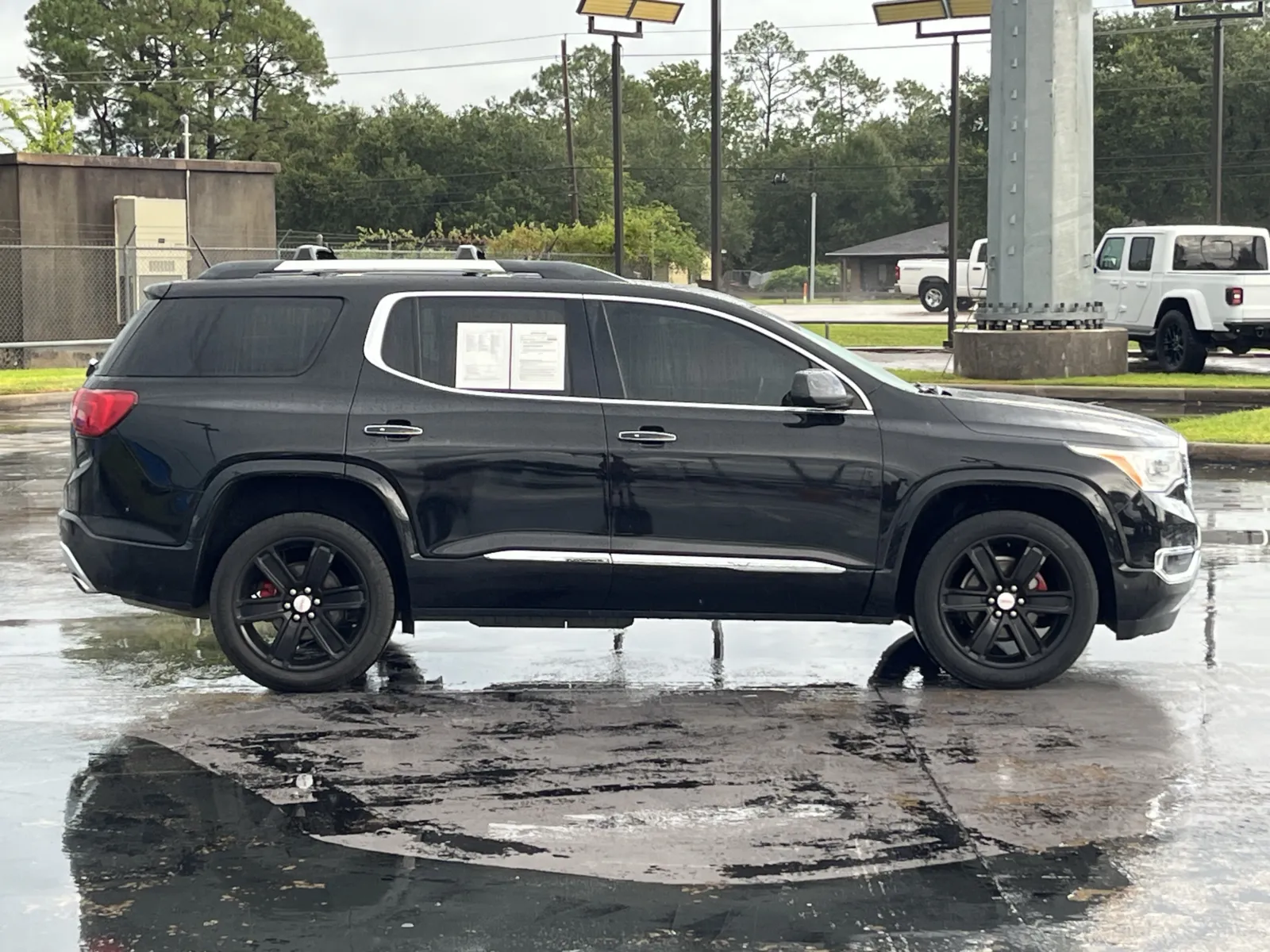 GMC Acadia photo 10