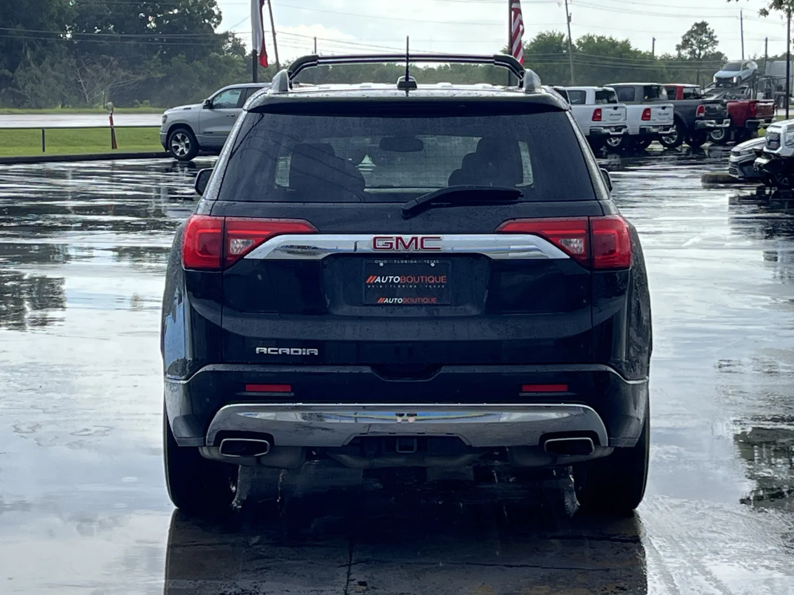 GMC Acadia photo 7