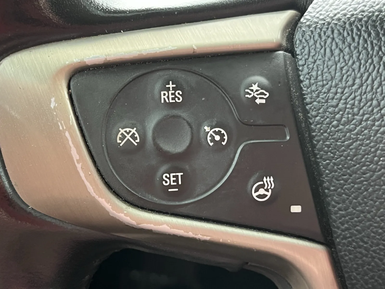 GMC Acadia photo 18