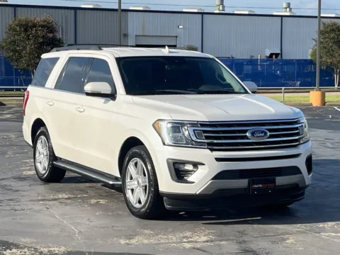 Another view of 2018 Ford Expedition XLT for sale in Alvin, TX at Auto Boutique Texas