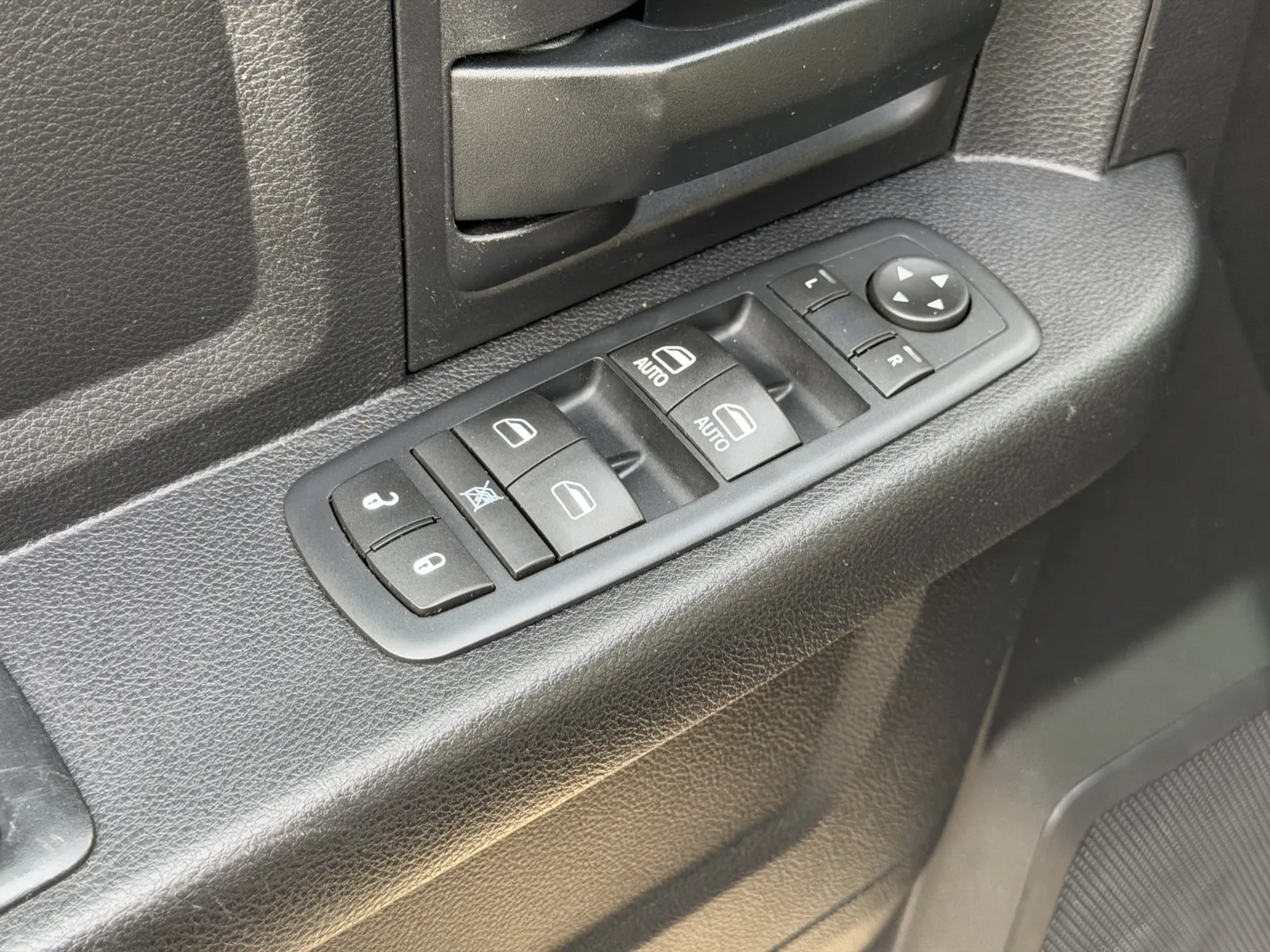 Ram 2500 photo 18
