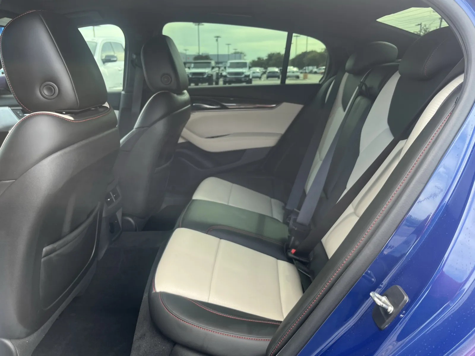 Cadillac CT5 photo 25