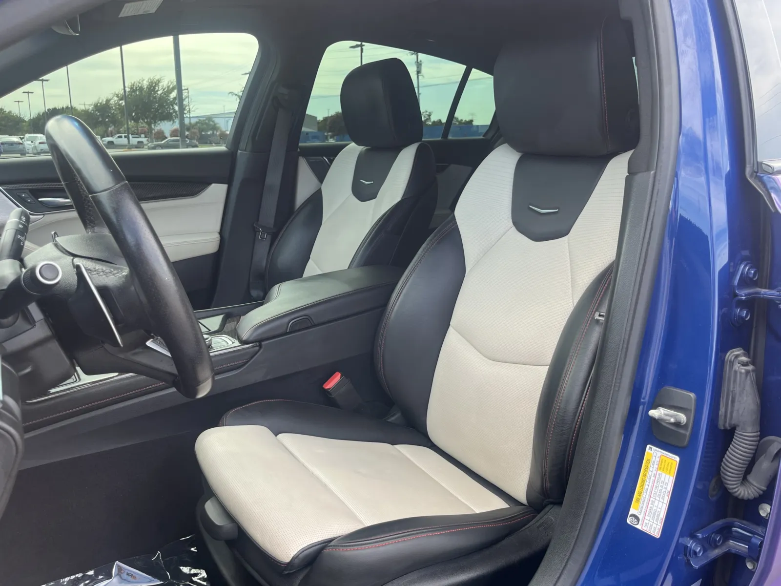 Cadillac CT5 photo 22