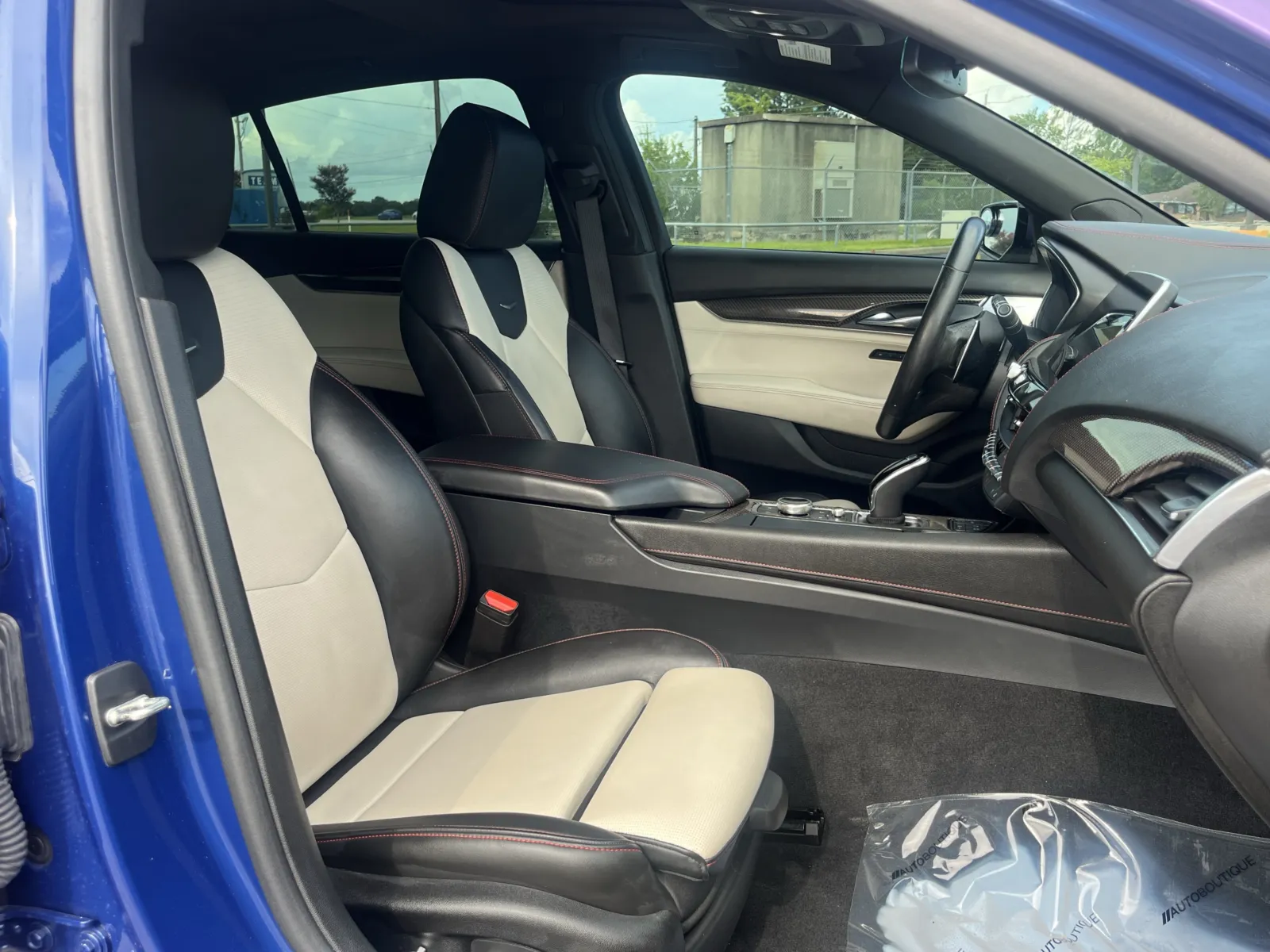 Cadillac CT5 photo 24