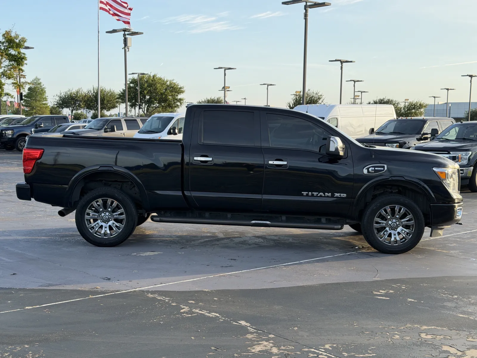 Nissan Titan photo 19