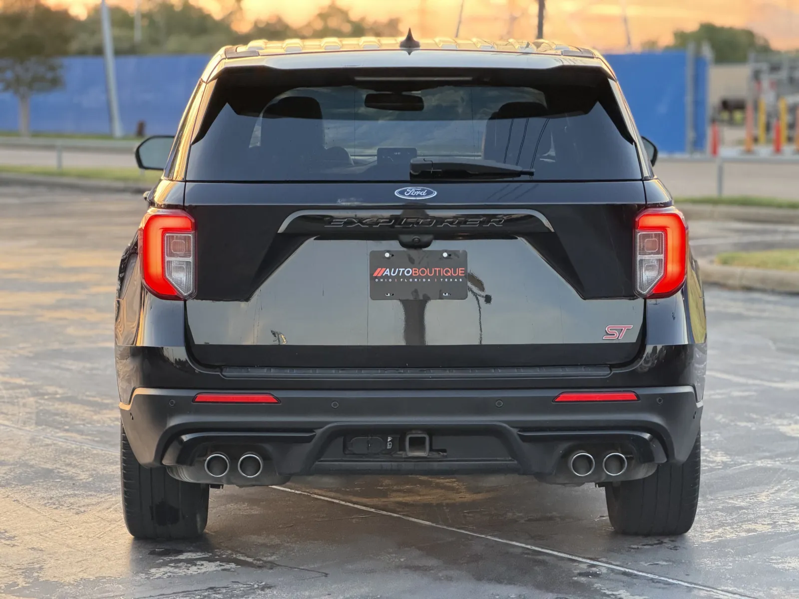 Ford Explorer photo 6