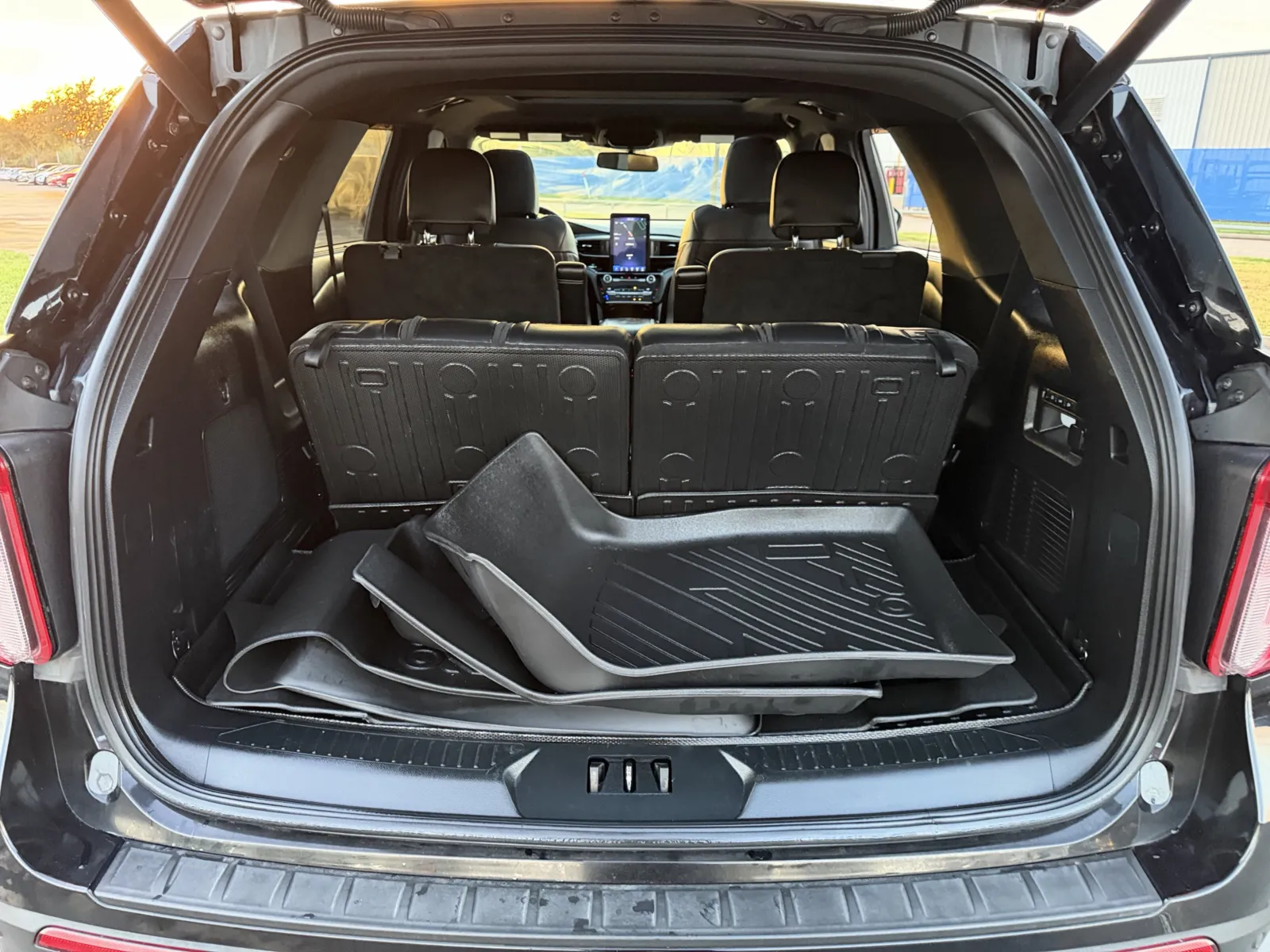 Ford Explorer photo 30