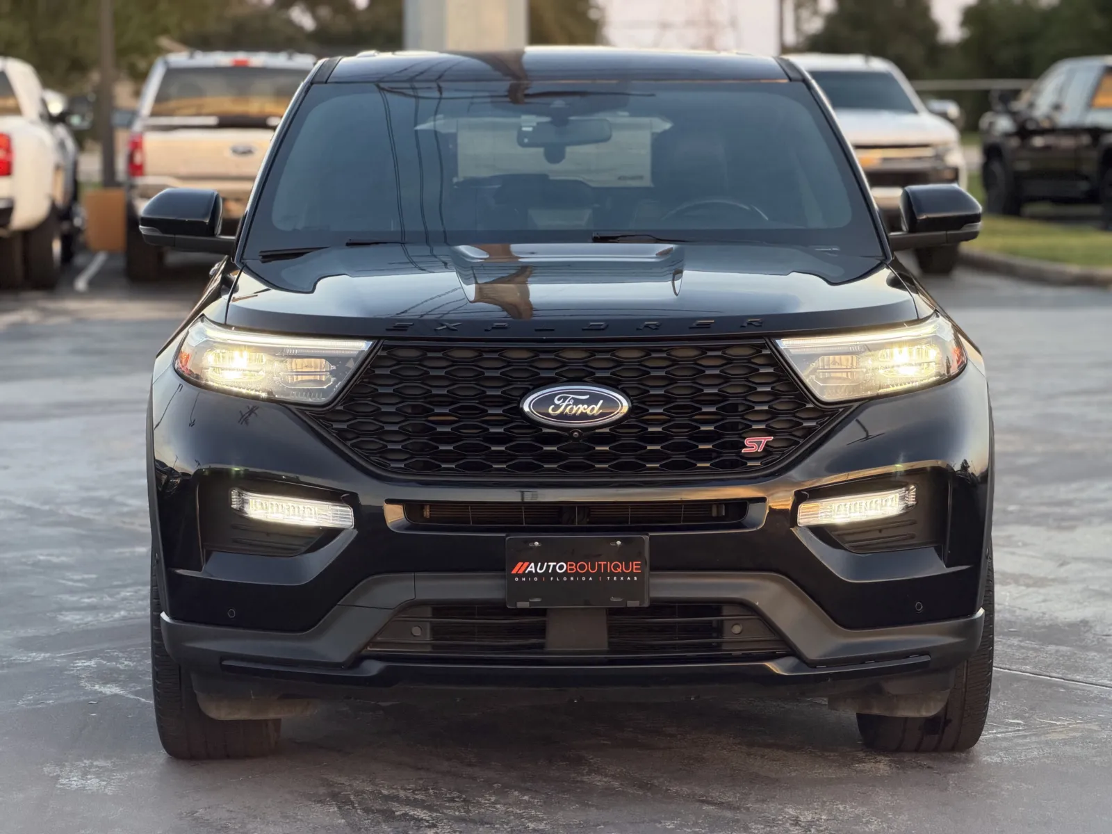 Ford Explorer photo 5