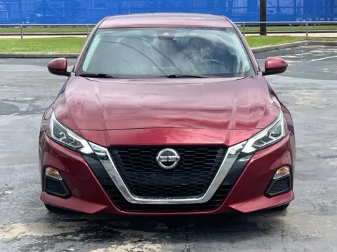 More photos of 2022 Nissan Altima 2.5 SV at Auto Boutique Texas, TX