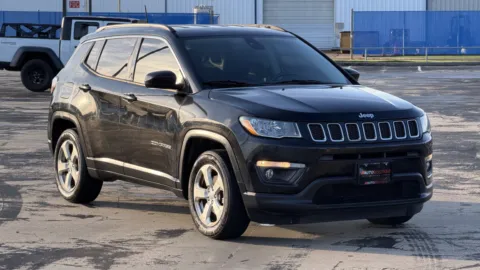 Black 2018 Jeep Compass Latitude for sale in Alvin, TX