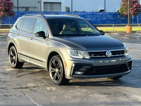 Photos of 2019 Volkswagen Tiguan SEL R-Line Black for sale in Alvin, TX at Auto Boutique Texas