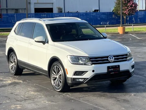 Photos of 2019 Volkswagen Tiguan SEL for sale in Alvin, TX at Auto Boutique Texas
