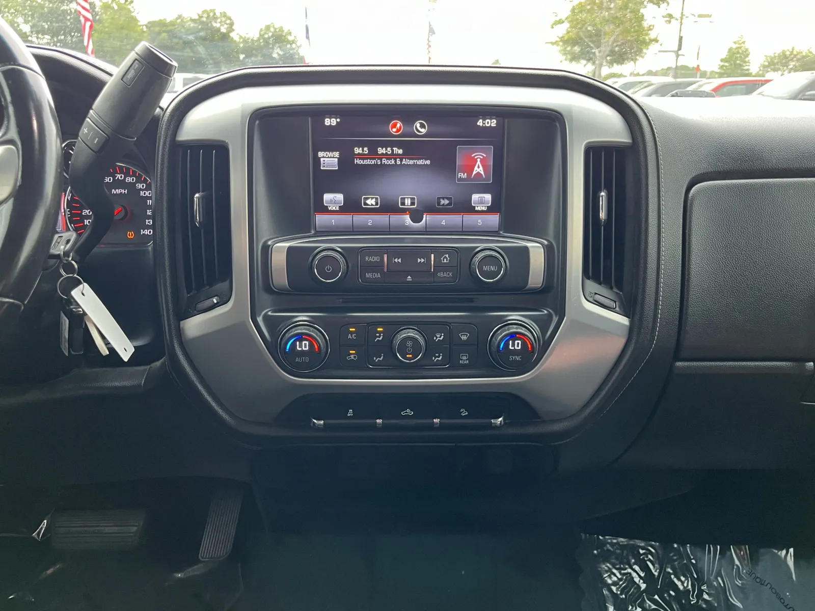 GMC Sierra photo 21