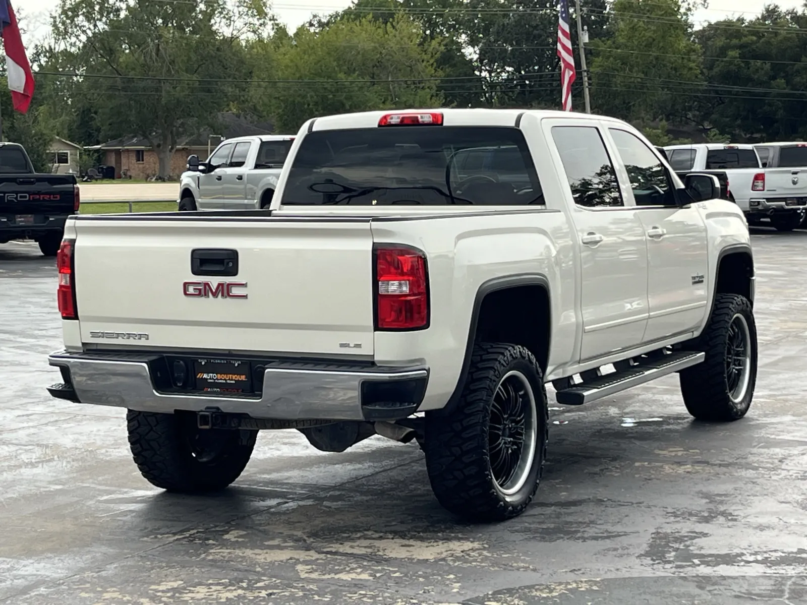 GMC Sierra photo 8
