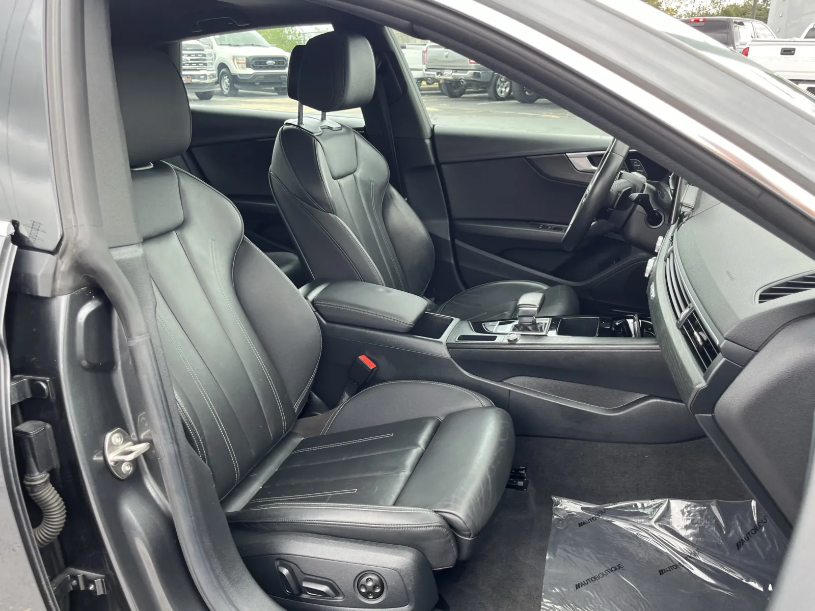 Audi A5 photo 30
