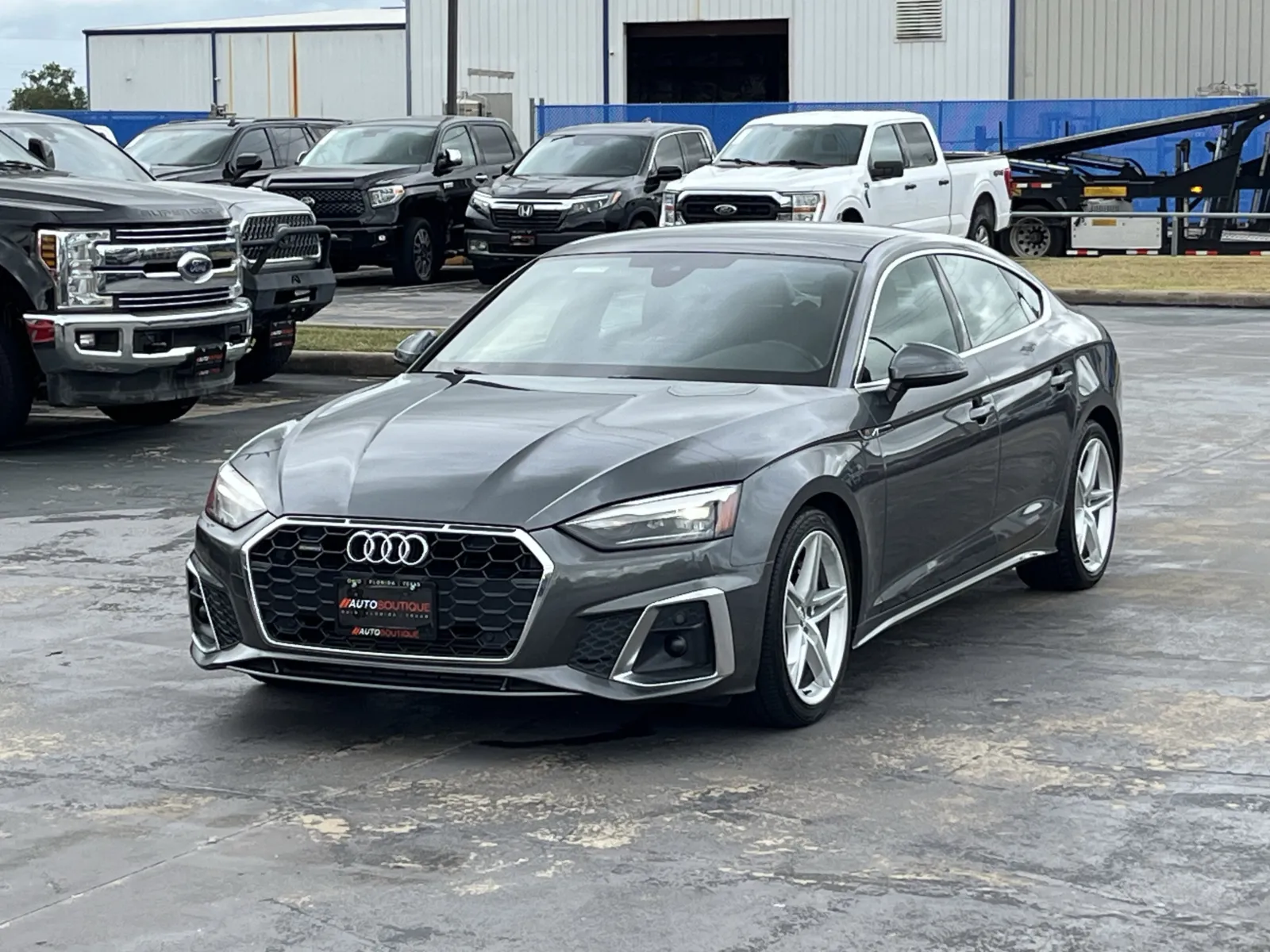 Audi A5 photo 2