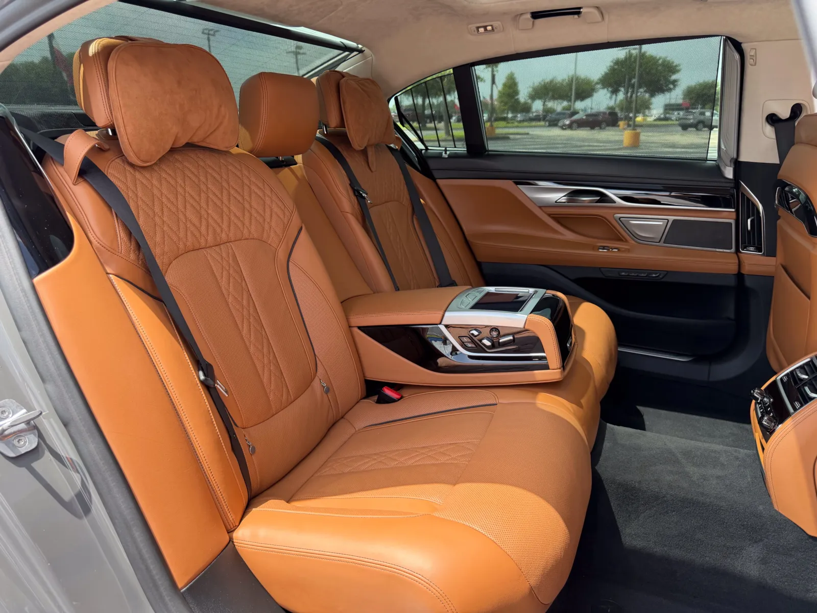 BMW 7 Series photo 45