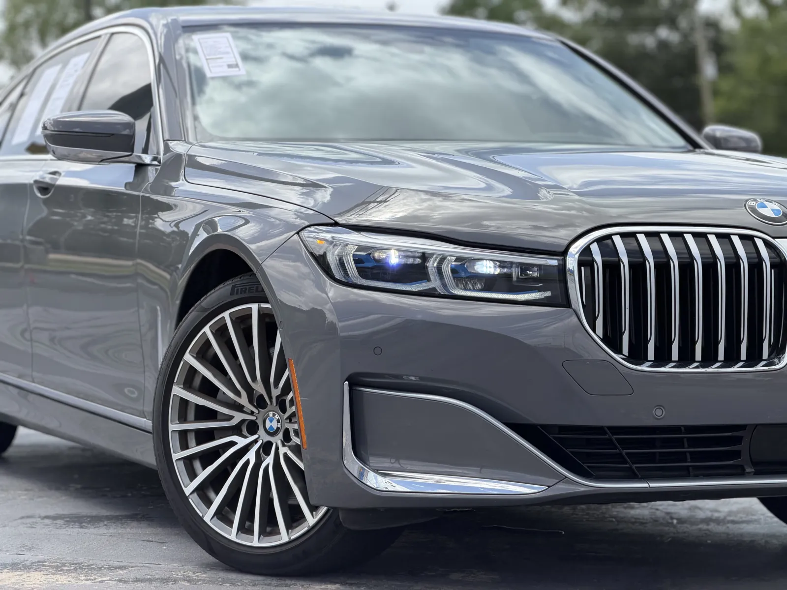 BMW 7 Series photo 6