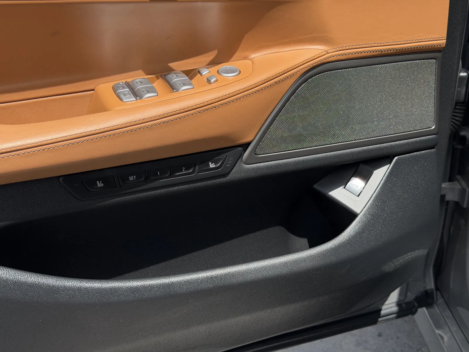 BMW 7 Series photo 38