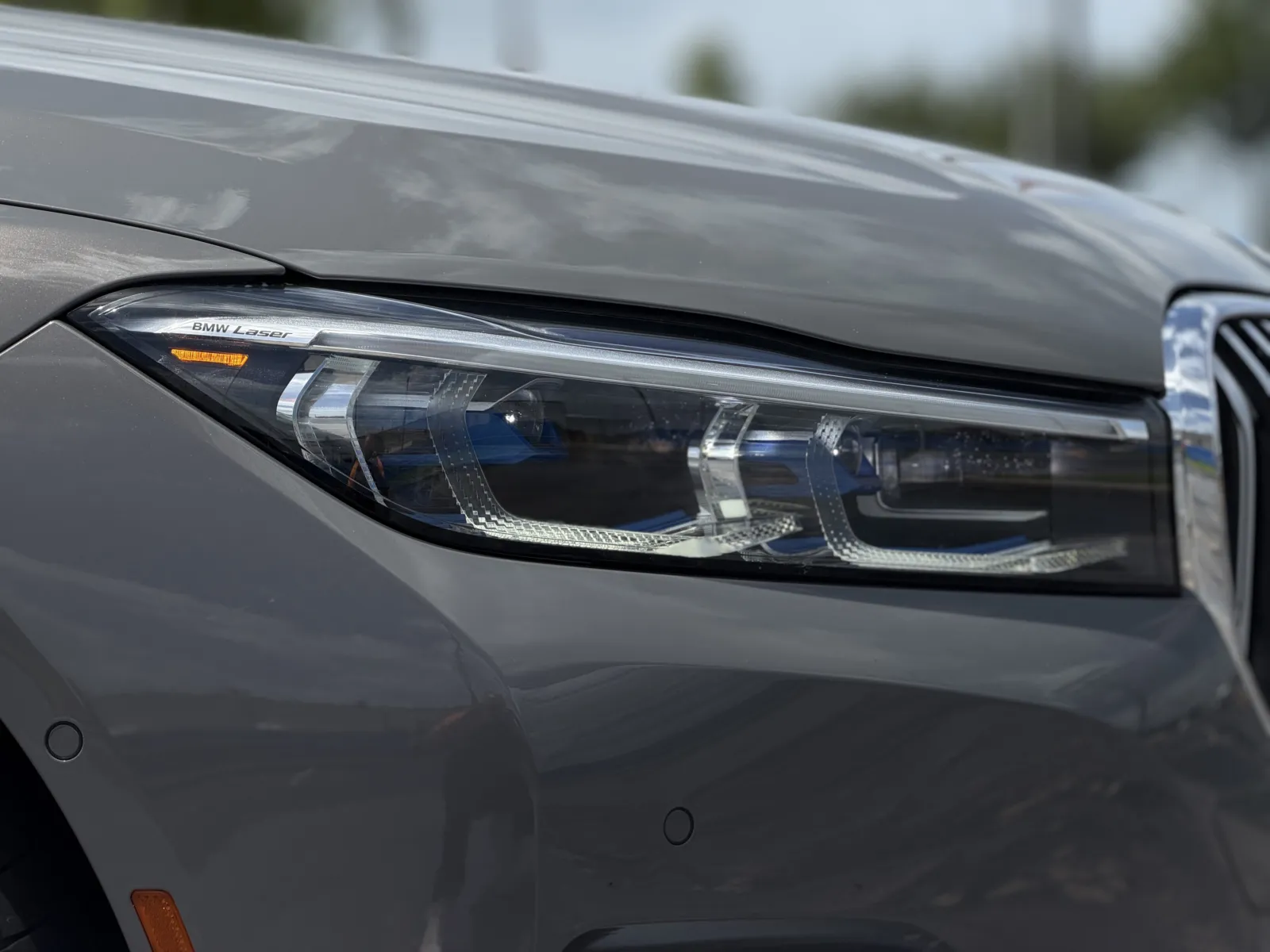BMW 7 Series photo 17