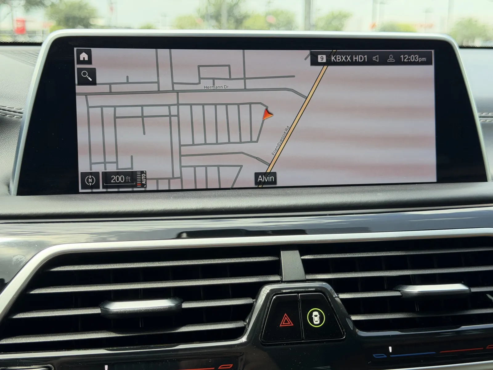 BMW 7 Series photo 30