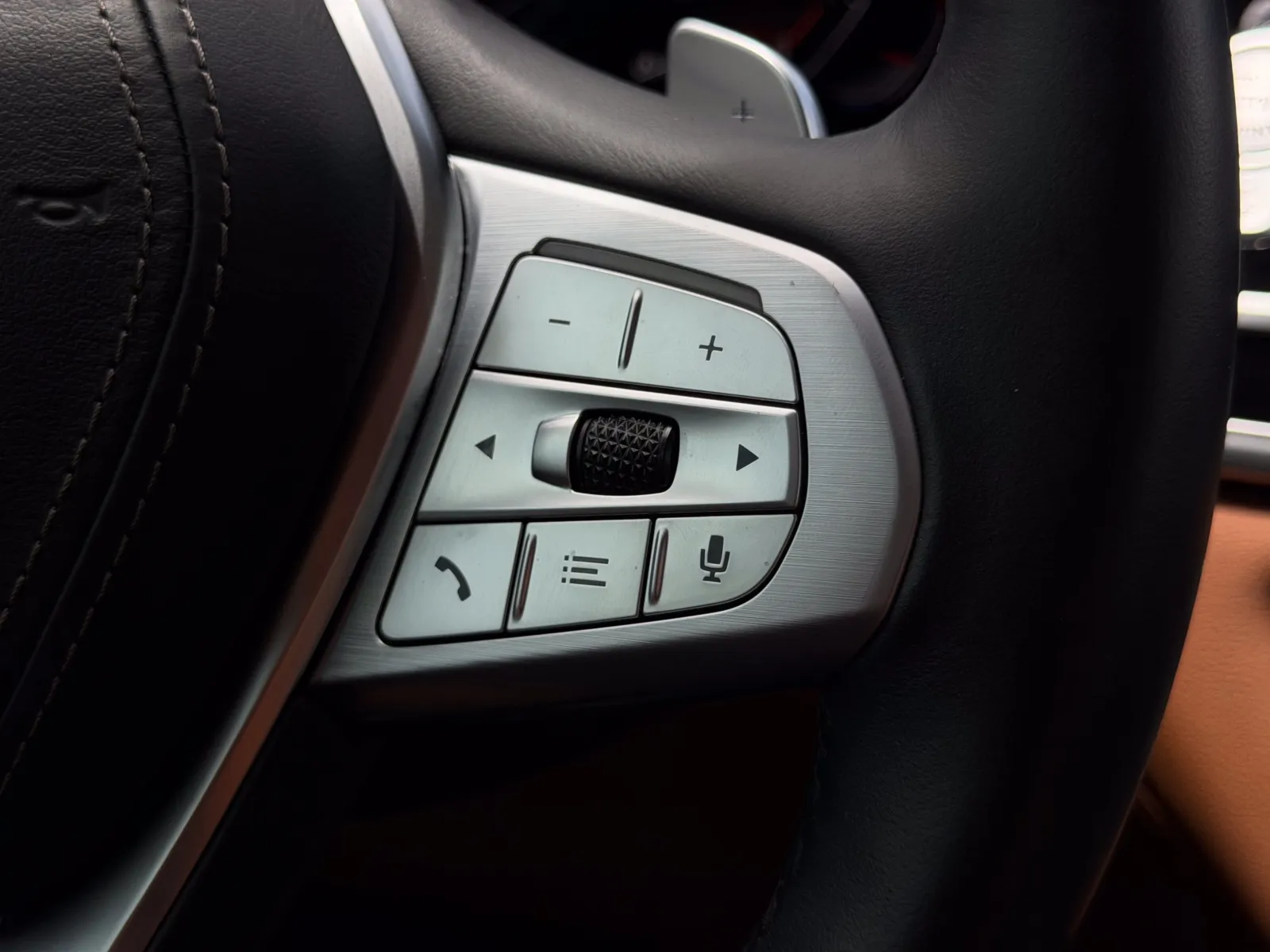 BMW 7 Series photo 25