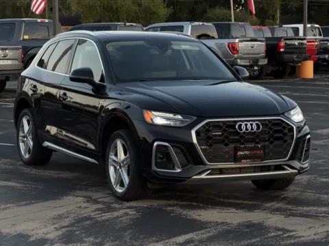 Photos of 2024 Audi Q5 S line Premium for sale in Alvin, TX at Auto Boutique Texas