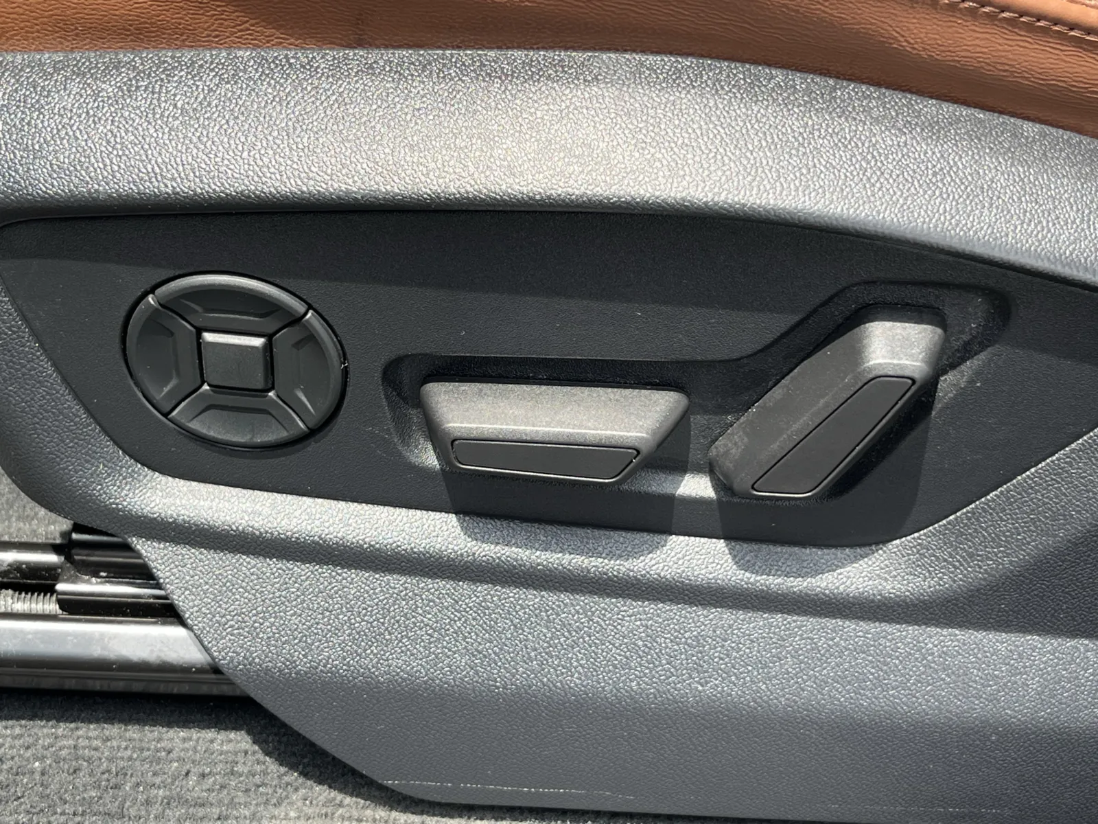 Audi Q8 photo 25