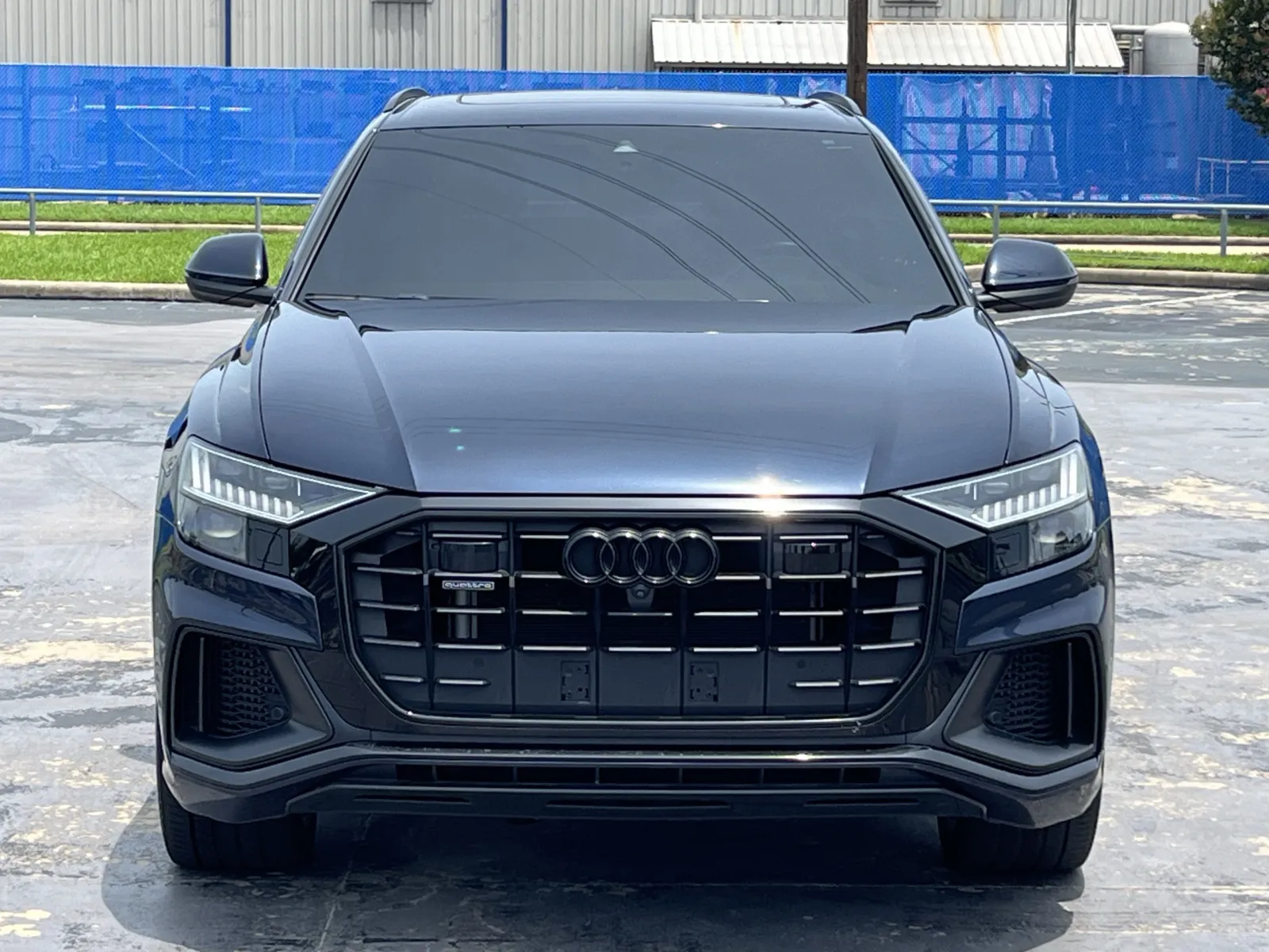 Audi Q8 photo 4