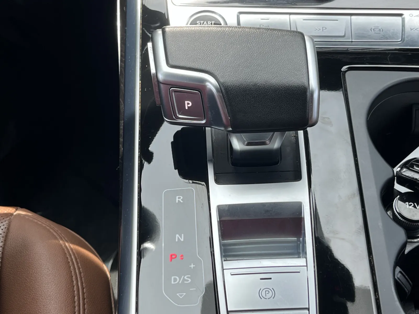 Audi Q8 photo 20