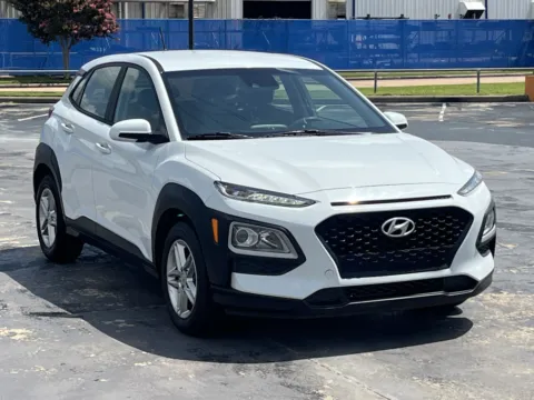 Photos of 2021 Hyundai Kona SE for sale in Alvin, TX at Auto Boutique Texas