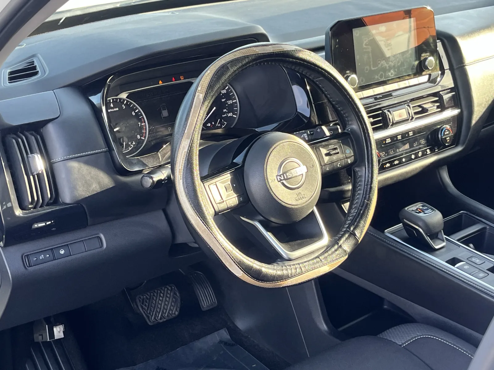 Nissan Pathfinder photo 12