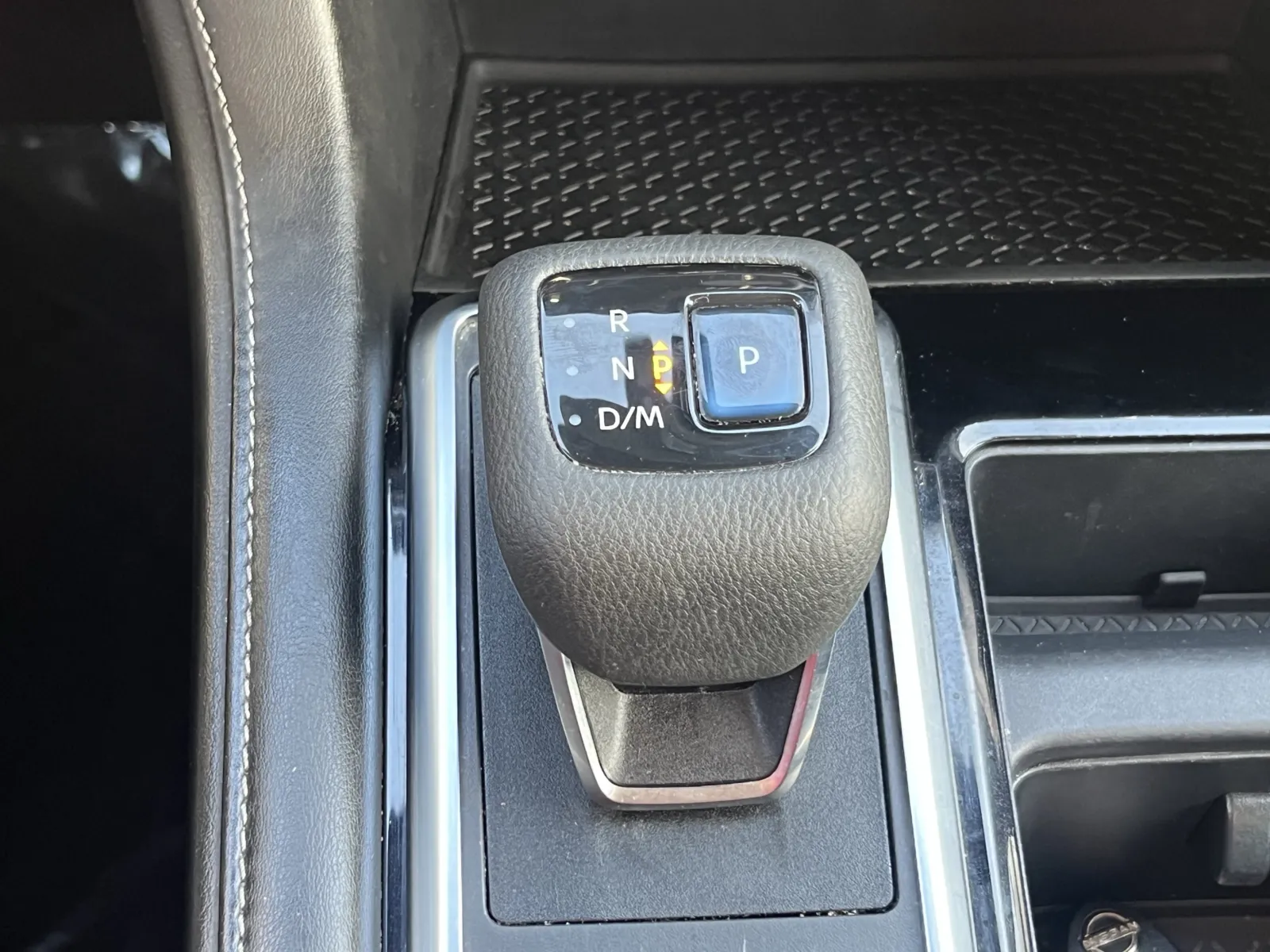 Nissan Pathfinder photo 19