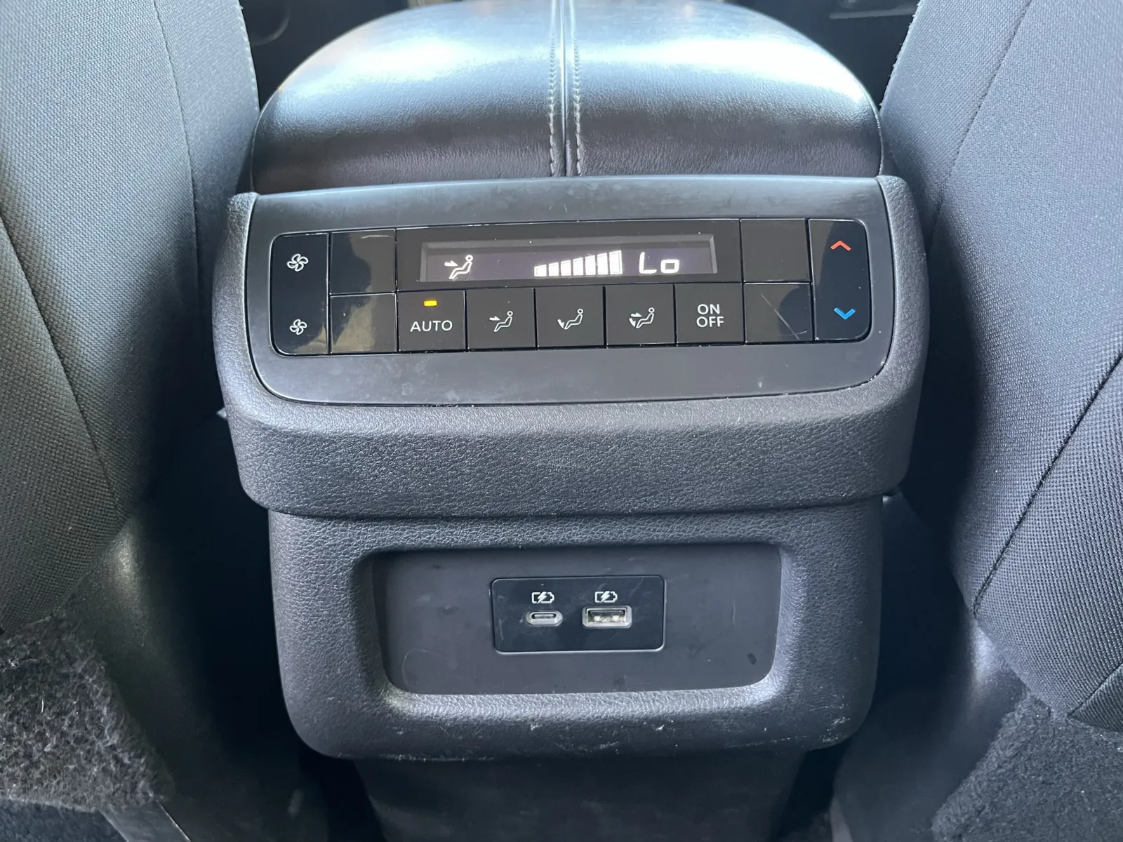 Nissan Pathfinder photo 25